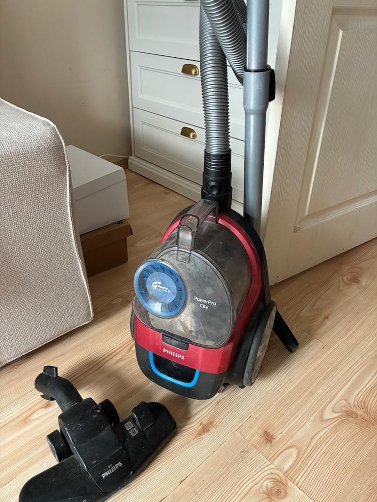 Philips Süpürge + IKEA Mıllberget Çalışma Koltuğu - 8