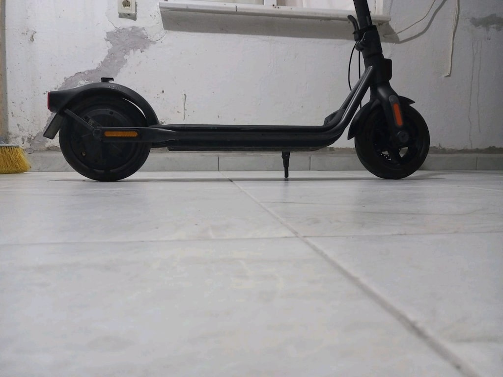Segway Ninebot F2 Kickscoother - 9