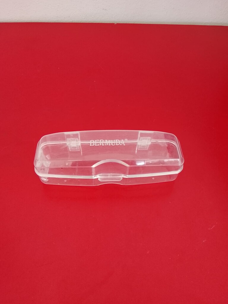 Bermuda Şeffaf Sert Plastik Gözlük Kutusu (Temiz) - 5