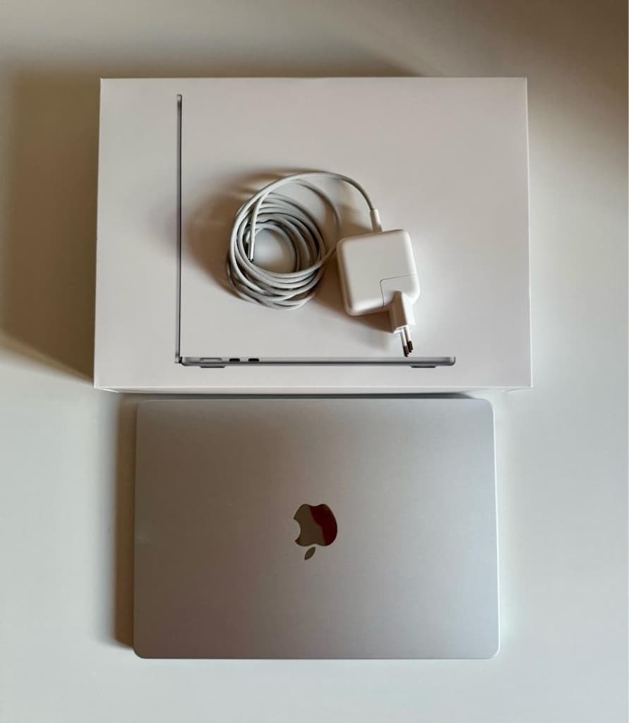 APPLE M2 ÇİPLİ 13,6 İNÇ MACBOOK AIR - 4