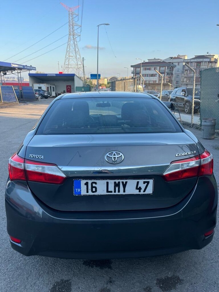 TOYOTA COROLLA 2015 - 5