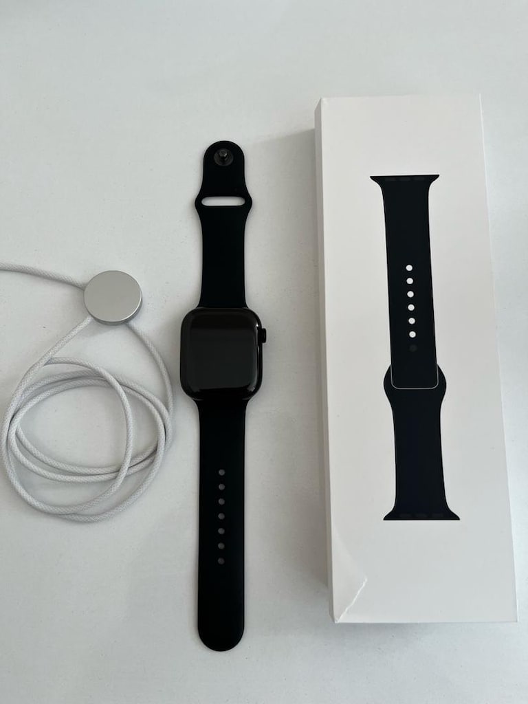 Apple Watch Series 11 46mm - 2