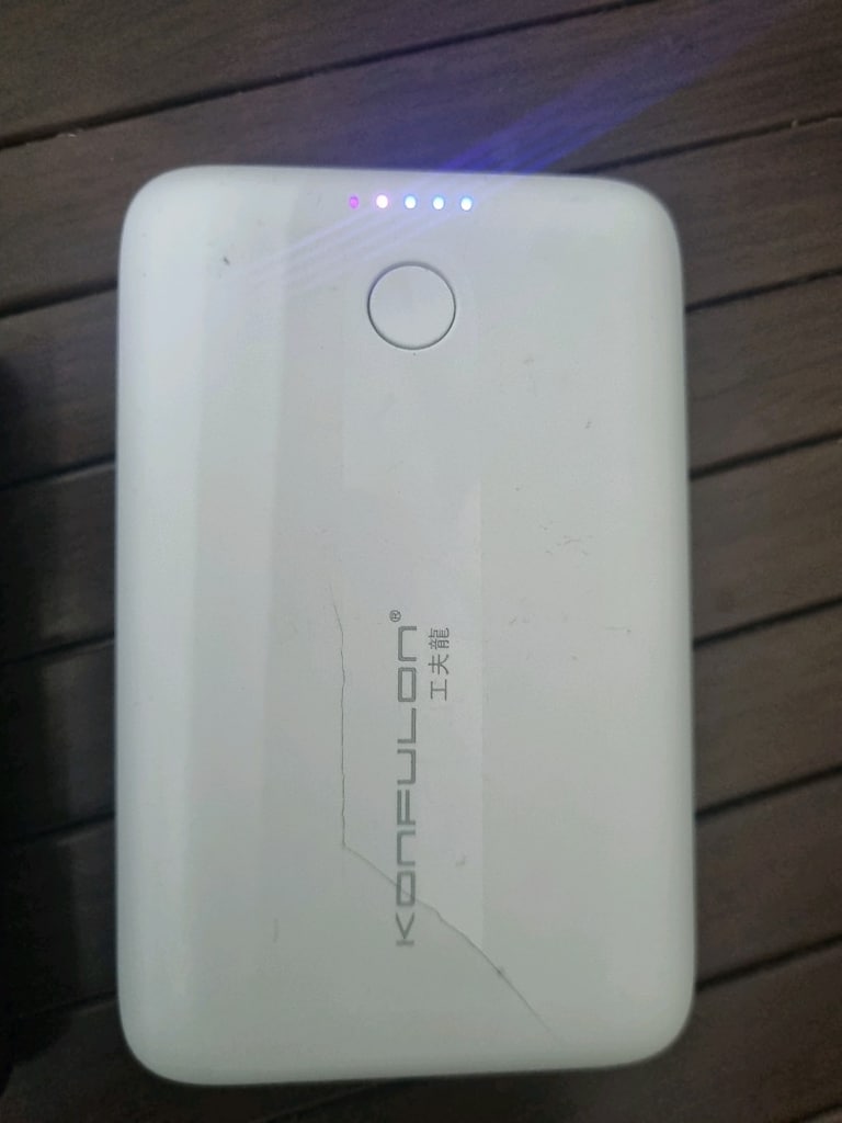SATILIK 4 ADET POWERBANK FARKLI MARKALARDA GÖRÜLDÜĞÜ GİBİ - 5