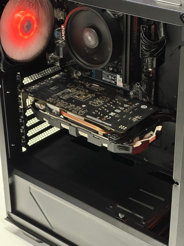 Ryzen 5 2600 - RX 580 8GB- 8GB RAM - 512GB SSD - 5