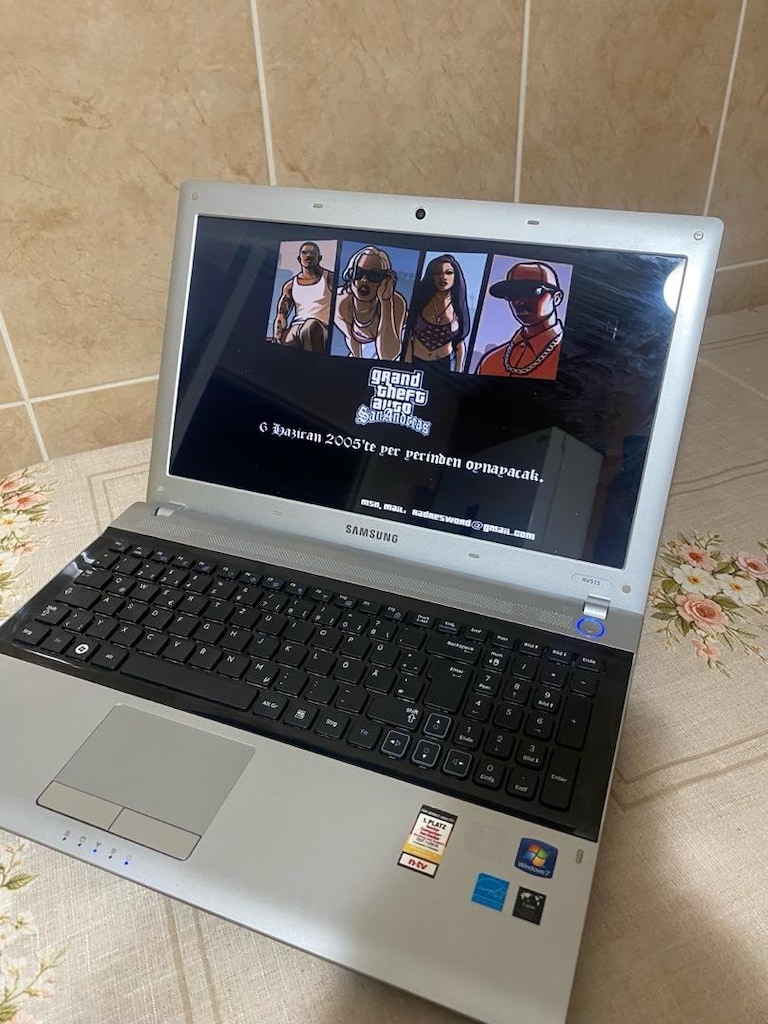 SIFIR AYA.LAPTOP ARAYANLARA! SÜPER LEPTOP! - 4