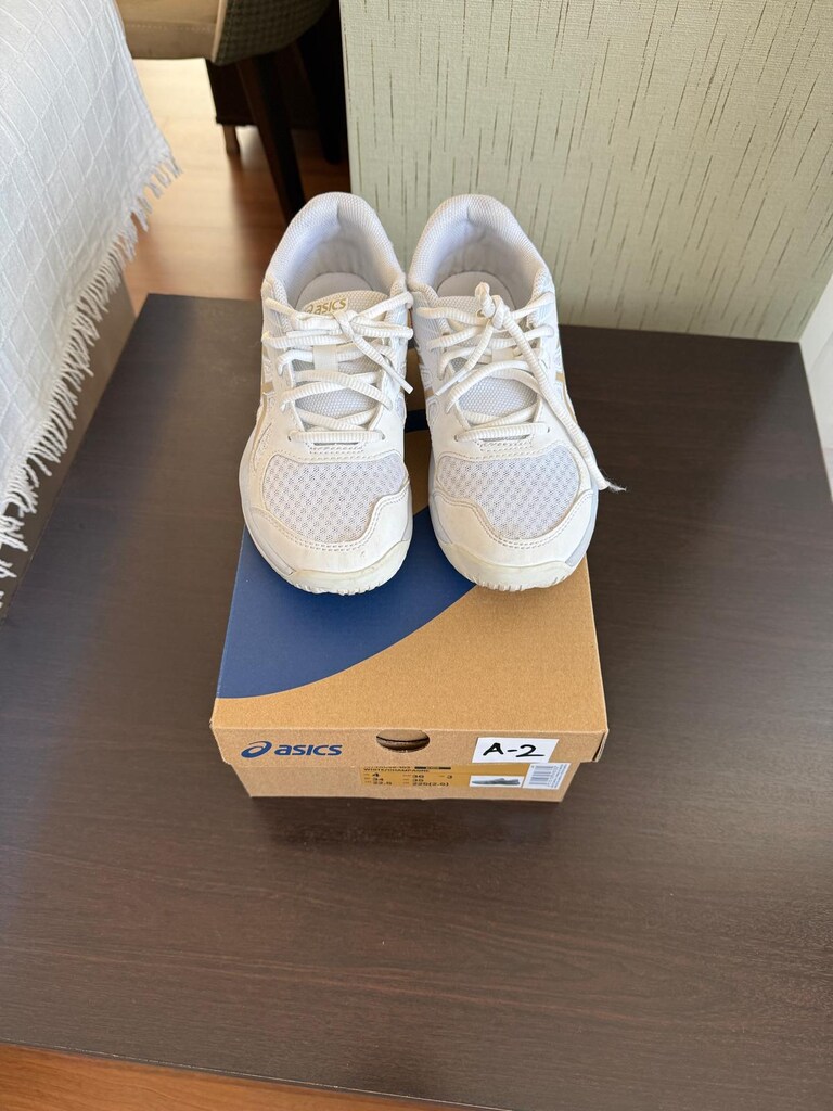 Asics Upcourt 6 GS 36 Numara (Dans salonunda çok az giyilmiş) - 2