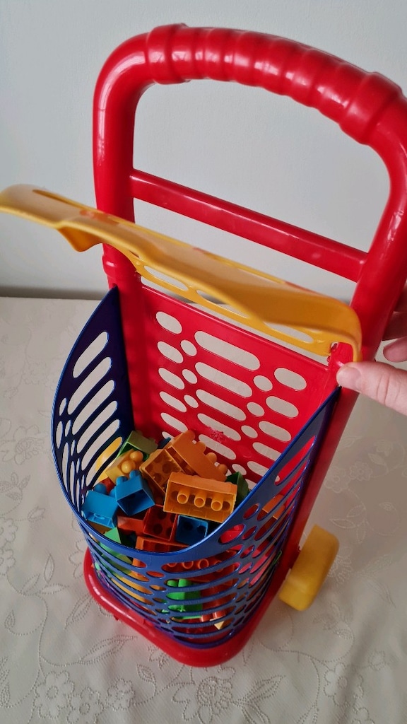 Çekçek arabalı iri legolar - 2