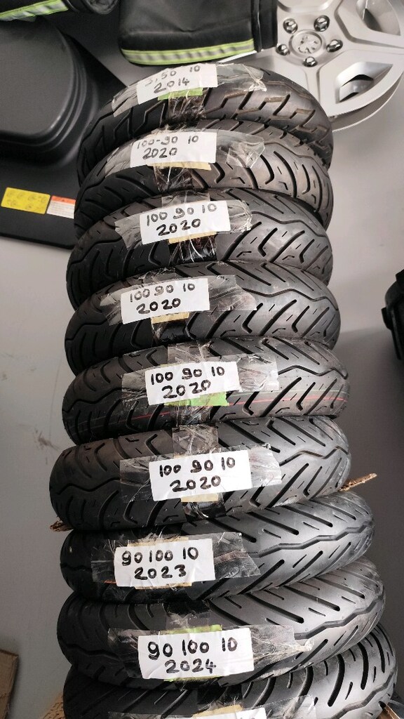 çeşitli ebatlarda motor lastikleri - 2