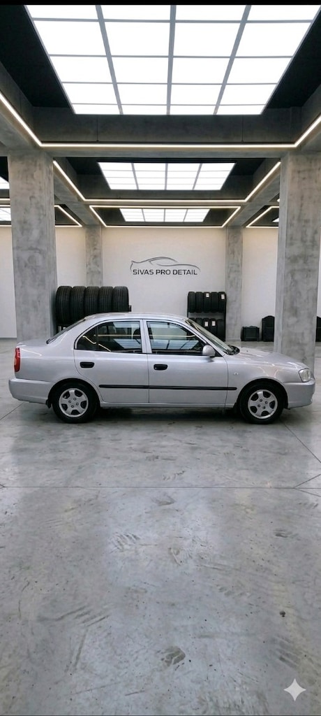 Hyundai Accent milenyum 1.3 HD 2001 - 3