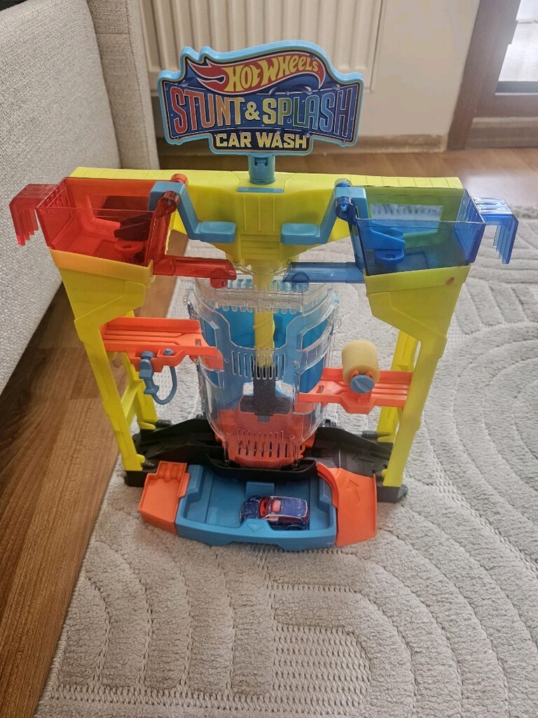 Hot Wheels Oto Yıkamada Renk Değiştirme Oyun Seti - 3