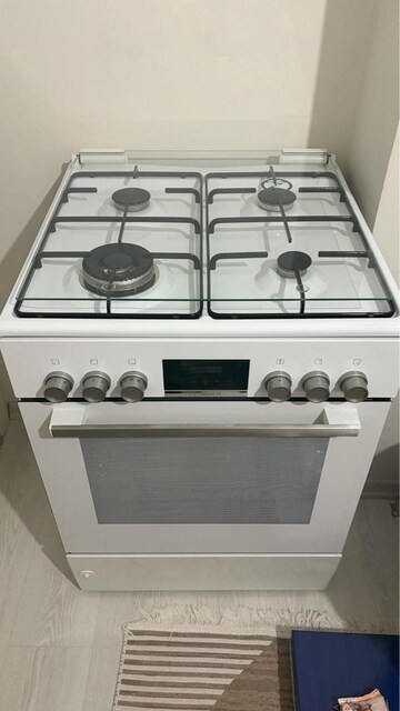 Bosch HXR390H29T Beyaz Solo Fırın – Sadece 5 Ay Kullanıldı