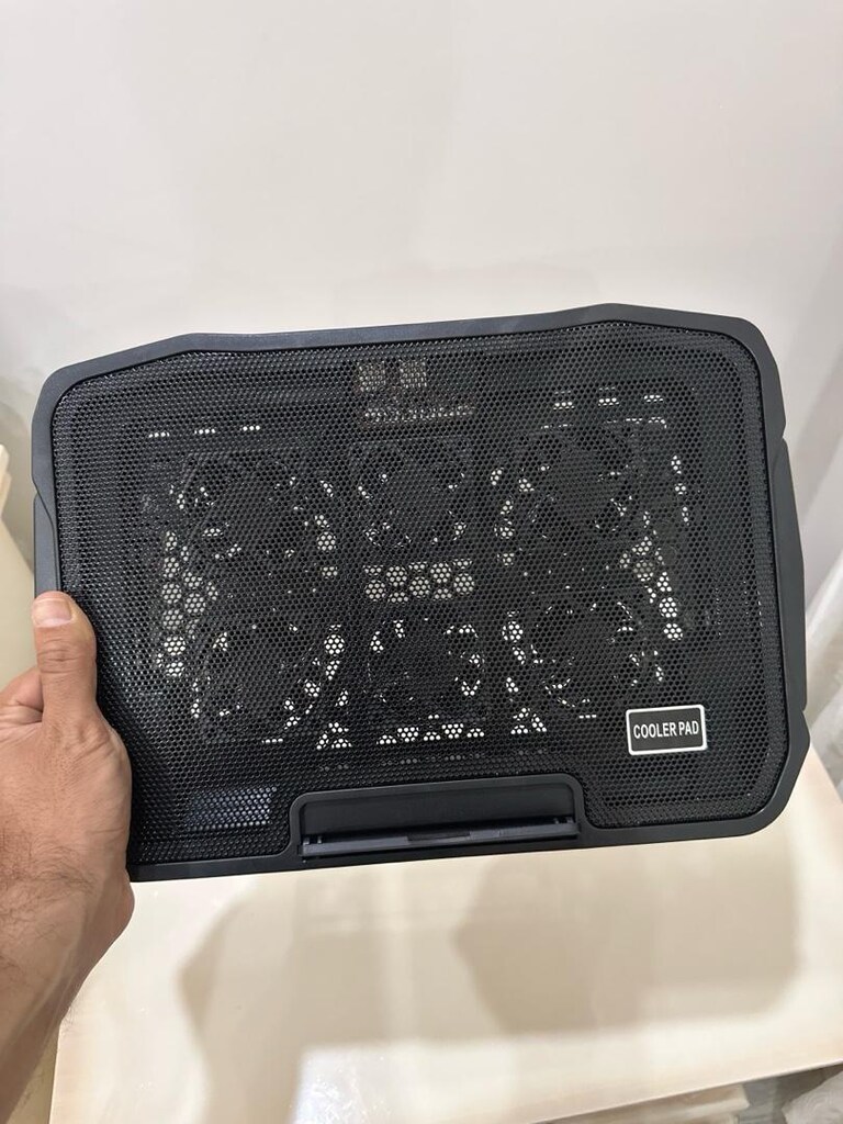 laptop soğutucusu 6 fanlı - 16