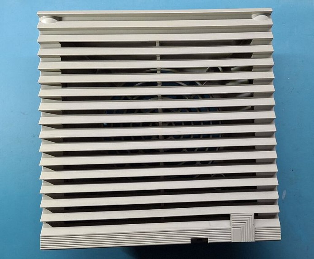 Elektrik Dolapları için Rittal SK Serisi Filtreli soğutma Fanı 230 V A - 4