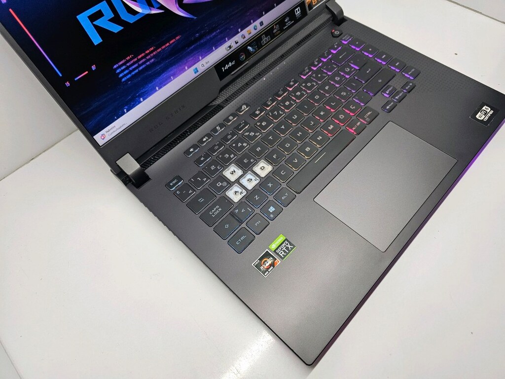 Asus Rog Strix Gaming Laptop RTX3050 - 3