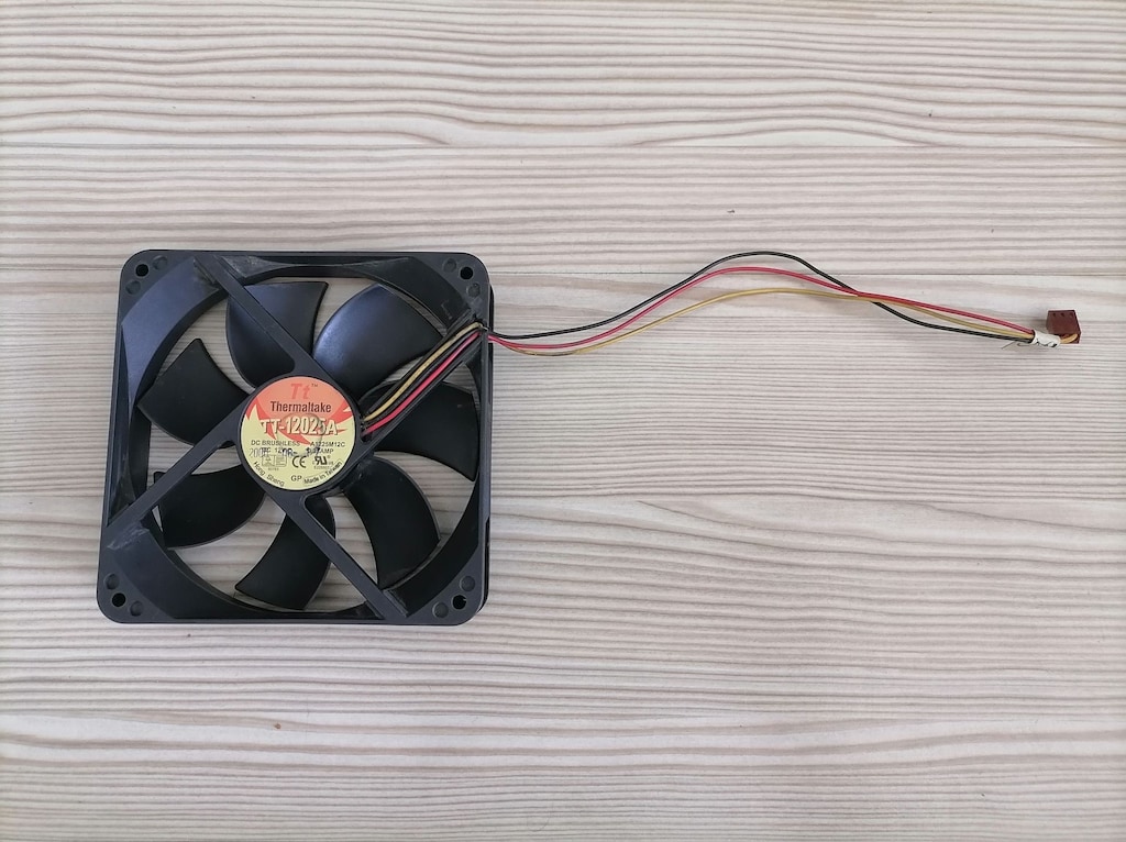 Thermaltake TT-12025A kasa fanı 12 x 12 cm - 4