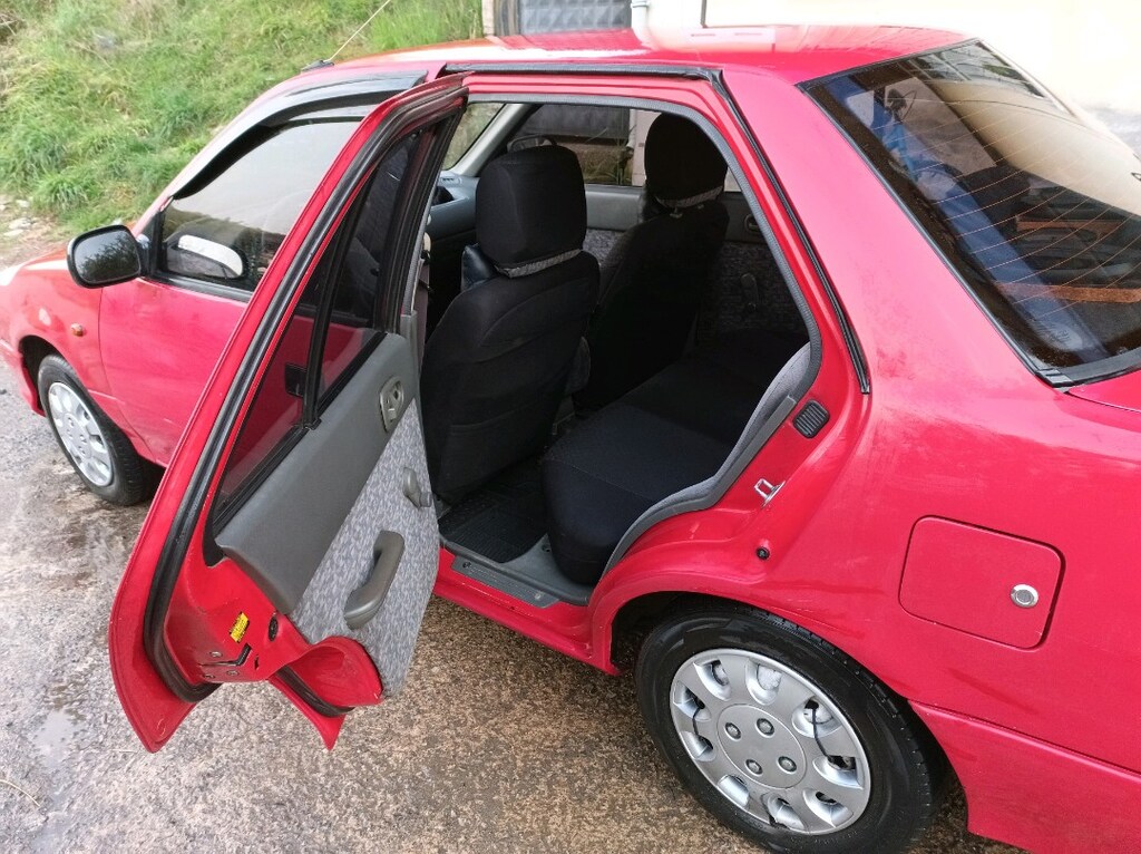 suzuki swift / - 8