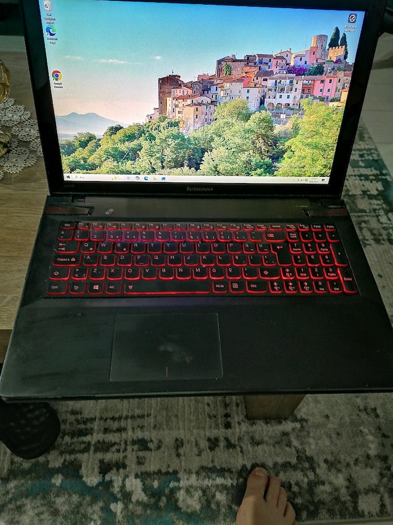 Fırsat ürünü.. LENOVALaptop bilgisayar - 10