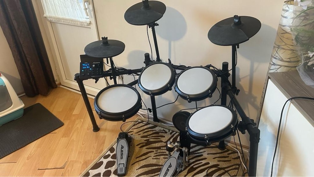 alesis nitro max elektronik bateri - 2