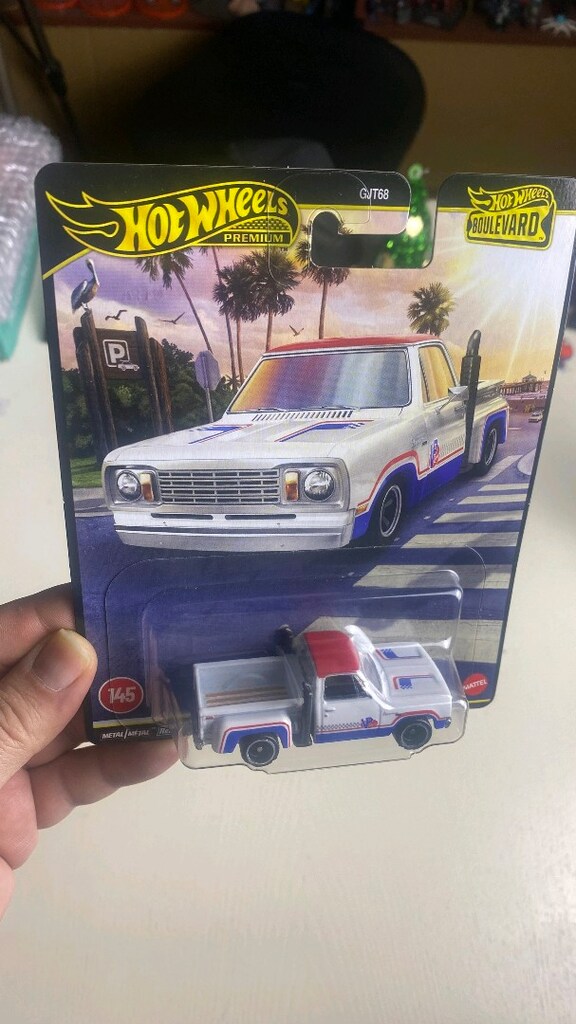 1978 Dodge Lı'l red express truck Hotwheels Premium Boulevard - 3