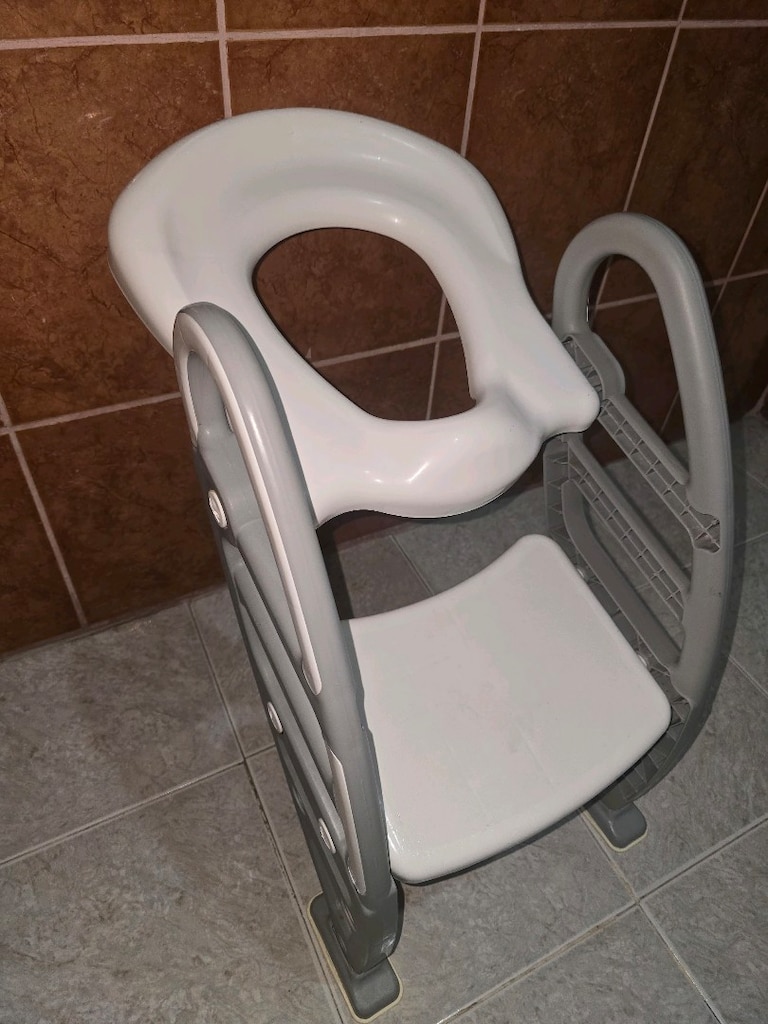 Dolu marka kaymaz ayaklı merdivenli tuvalet gri - 4