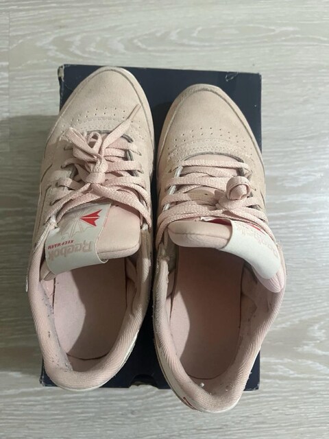 classic leather reebok