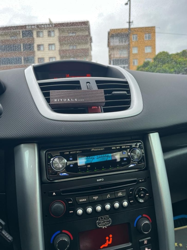 ÇİZİKSİZ KOLEKSİYONLUK PİONEER DEH-P7600MP - 2
