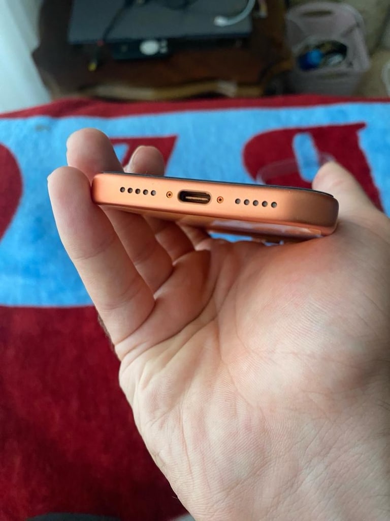 iPhone 17 pro YD - 5