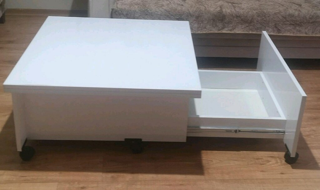 yemek masası ve yatak - 4