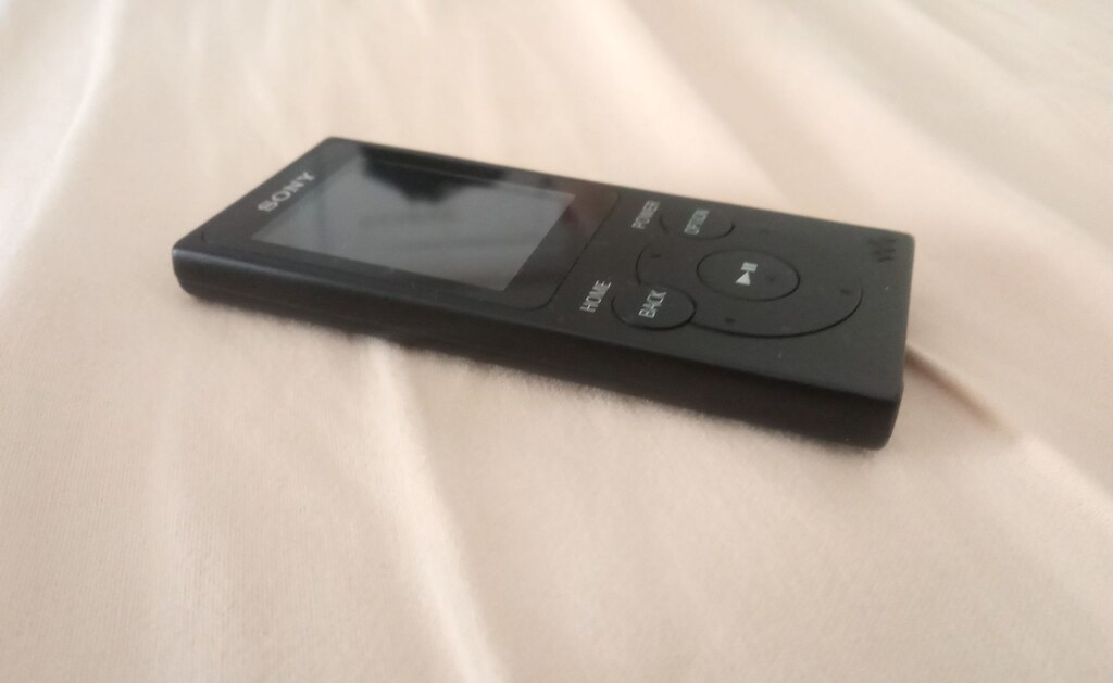 Sony NW-E394 ve MDR-J10 - 10