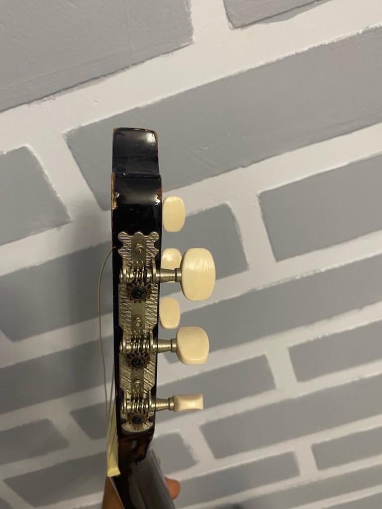 Gitar - 4
