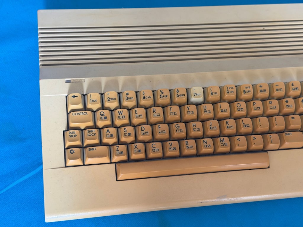 Commadore C 64 C Personel Computer Oyun Konsolu - 13