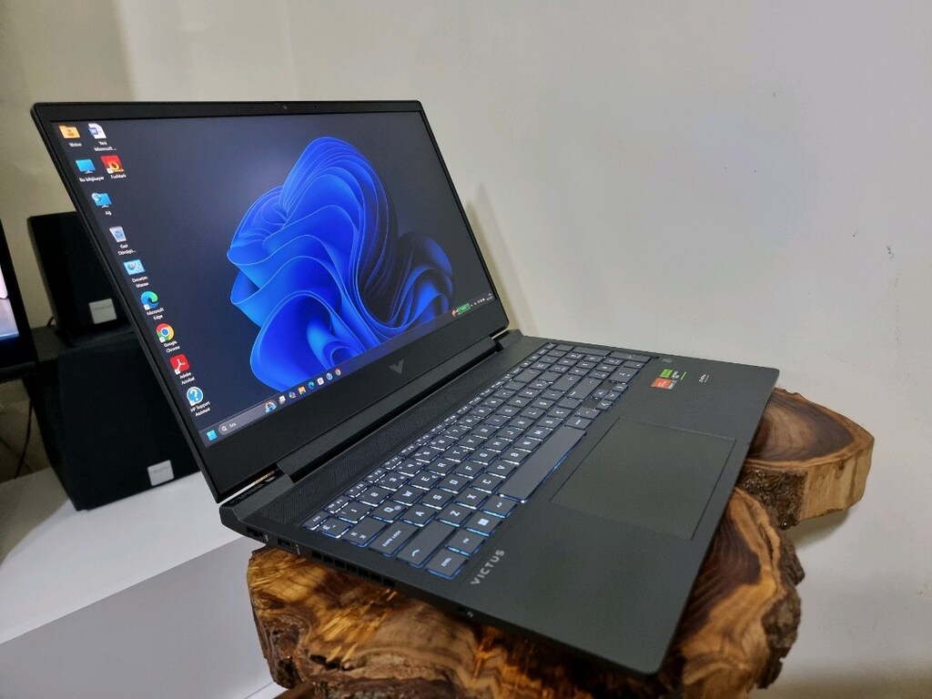 Hp Victus Ryzen7-7840HS RTX 4070 (8GB) 32GB RAM 1 TB SSD 2K EKRAN - 2