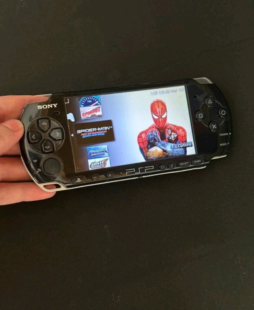 SONY PSP SLİM 32 GB + 55 TANE OYUN YÜKLÜ TEMİZ CİHAZ SORUNSUZ ÇALIŞIYO - 6