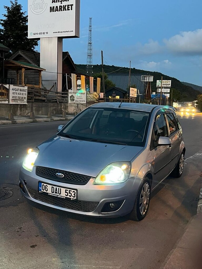 Ford fiesta 1.4 dizel - 3