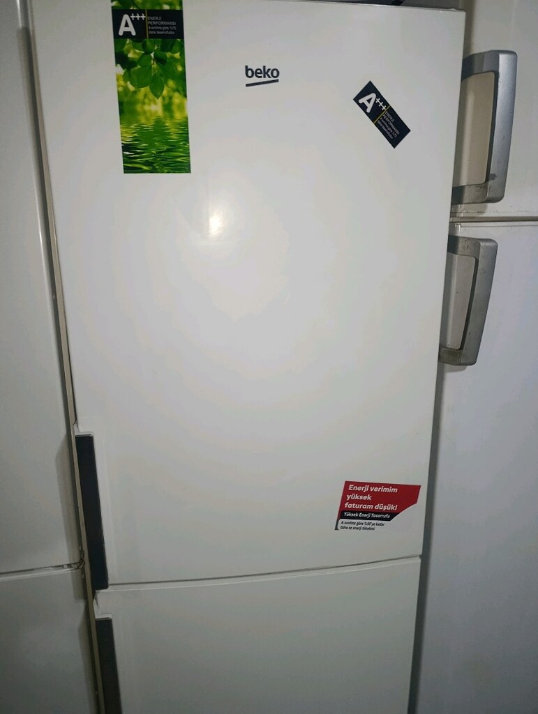 A+++ BEKO No frost Alttan buzluklu Buzdolabı Orijinal Temiz - 3