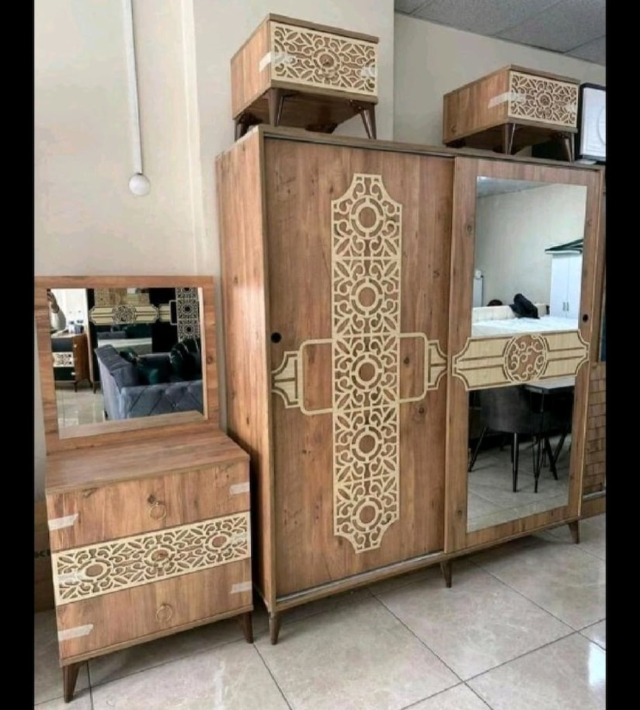 SIFIR UYGUN YATAK ODASI TAKIMI ( DOLAP + ŞİFONYER + 2 ad. KOMODİN ) - 9