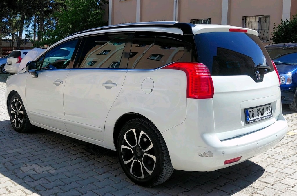 Memurdan masrafsız ve temiz peugeot 5008 - 2