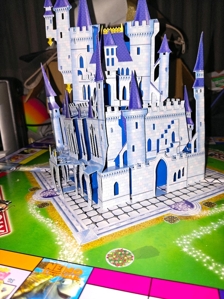 Monopoly Disney Yıl 2005 - 4