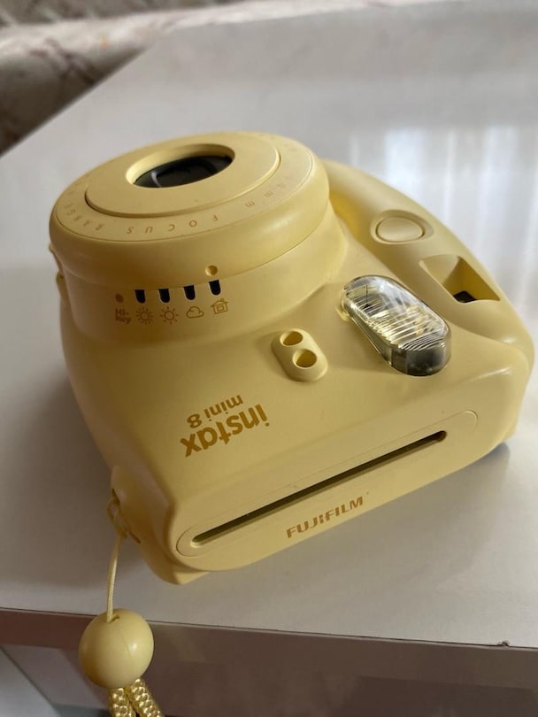 Fujifilm Instax Mini Şipşak Fotoğraf Makinesi (Sarı Kılıflı) - 2