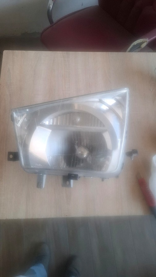 HYUNDAİ HD35-HD75 KAMYON SOL FAR ORJİNAL ÇIKMA PARÇADIR - 8