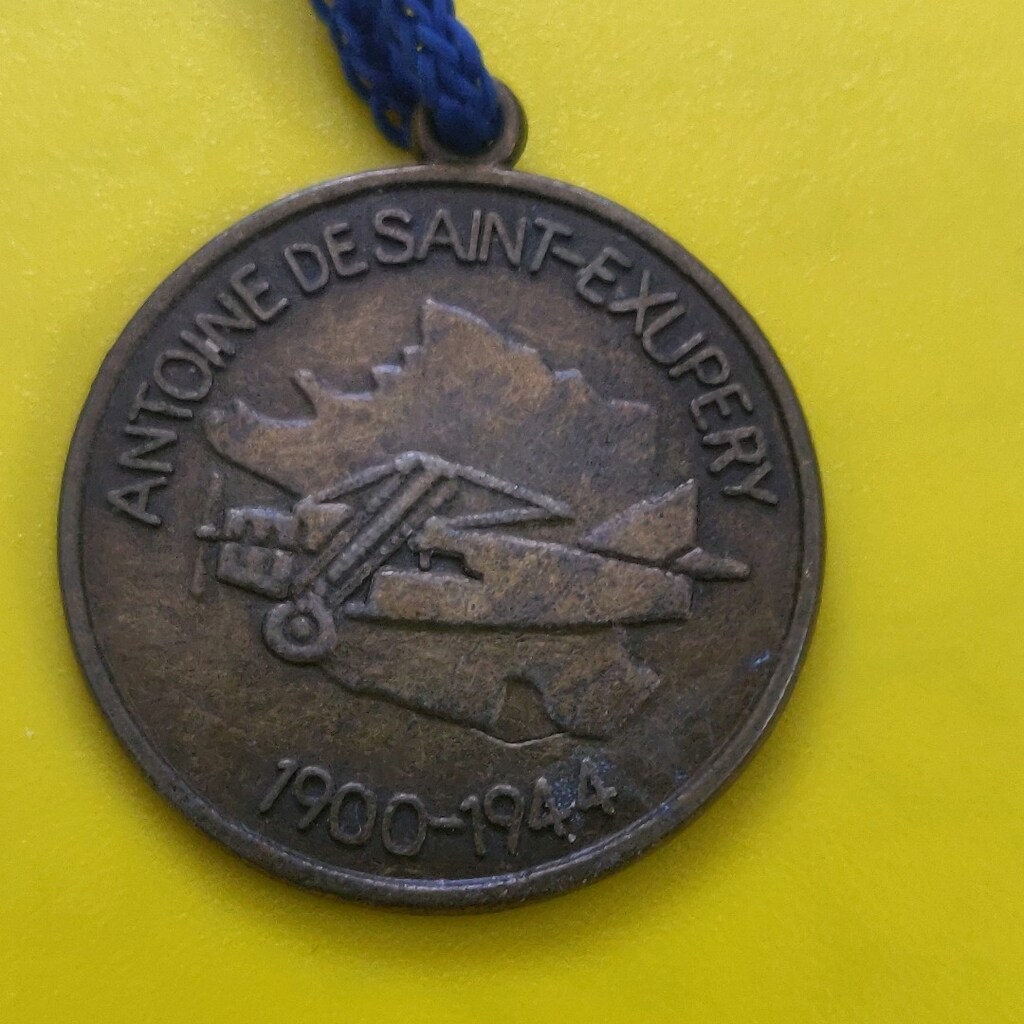 Vintage Antoine de Saint-Exupéry Pirinç Hatıra Madalyon / Kolye Ucu - 2