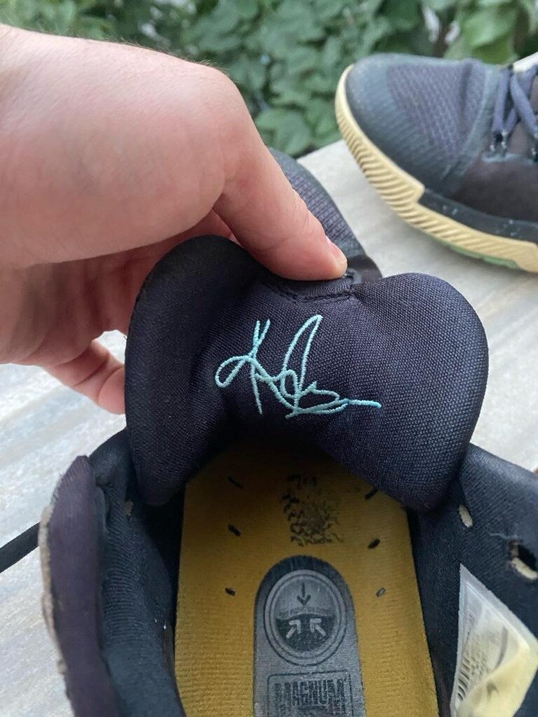 Nike Kyrie 3 Black Gum - 3
