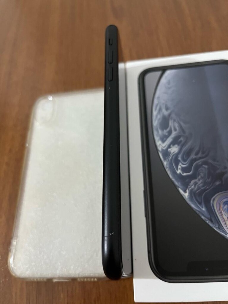Apple iPhone XR 64 GB - 9