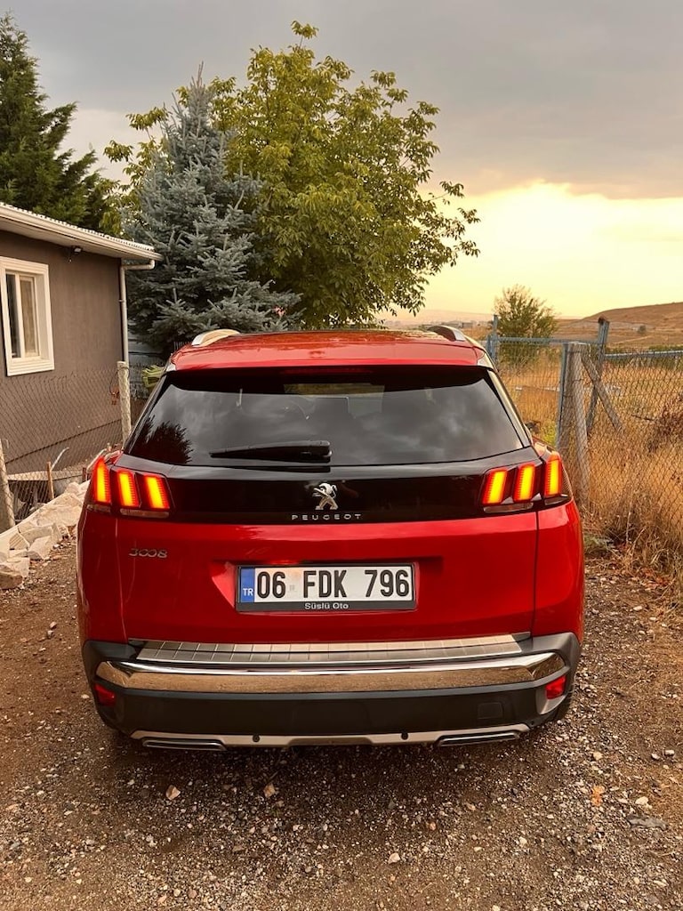 2020 Peugeot 3008 - 8
