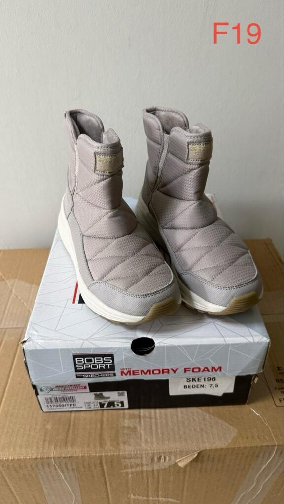 Skechers kadın bot 37,5 ve 38 numara