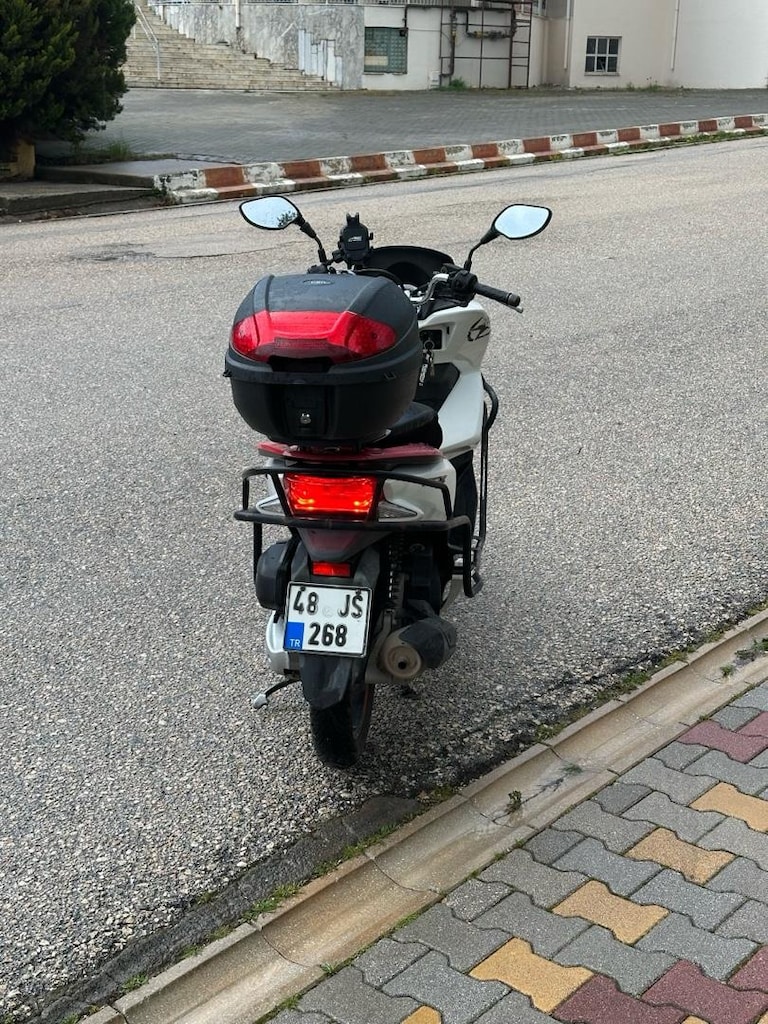 Honda pcx 125 - 7