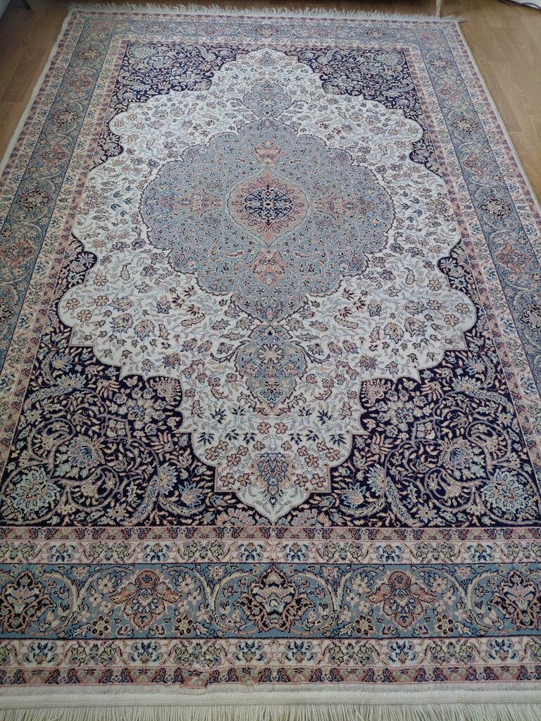 temiz kullanılmış 6 m2 Gümüşsuyu yün halı - 2