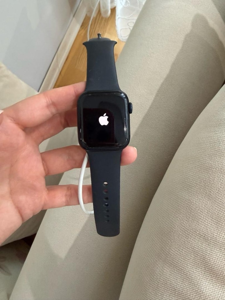 apple watch SE 40MM - 9