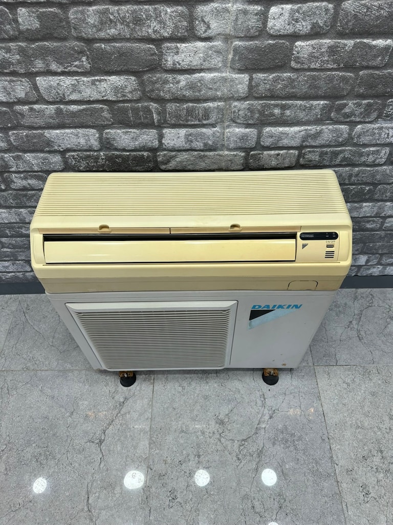 # KAYANLAR SOĞUTMA # 9 BTU DAIKIN R 410 6 AY GARANTİ & MONTAJ. - 9