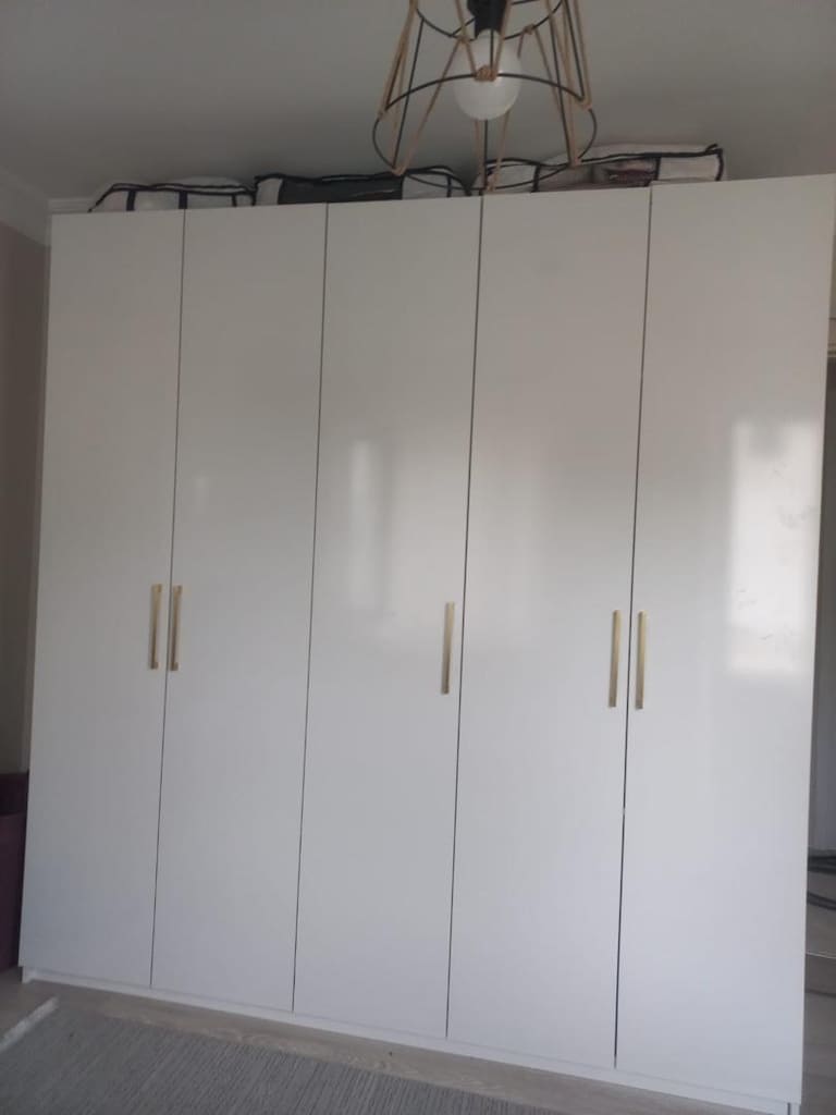 5 kapı Gardorop özel yapım beyaz parlak mdf sıfır gibi - 3